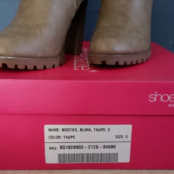 Shoes - Picture 5 of 6